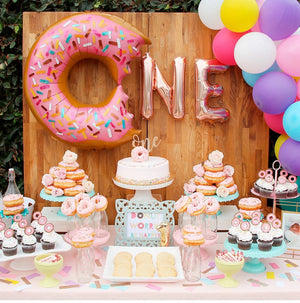 Donut shaped Balloon with 'NE' for 1st Birthday-Decoren