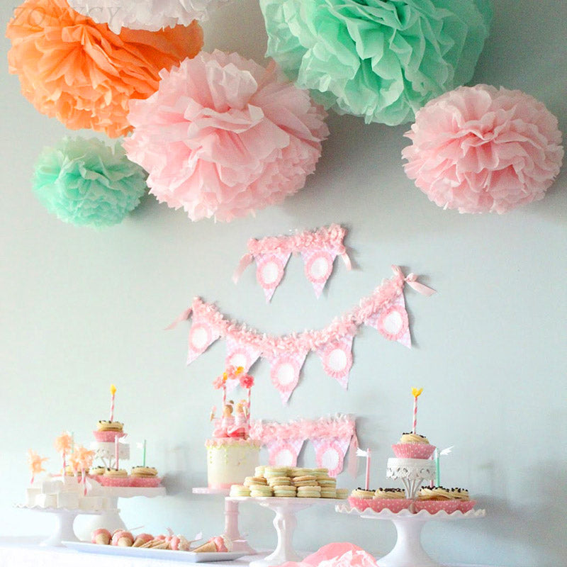 Tissue Pom Pom Set of 6 in Pink-Decoren